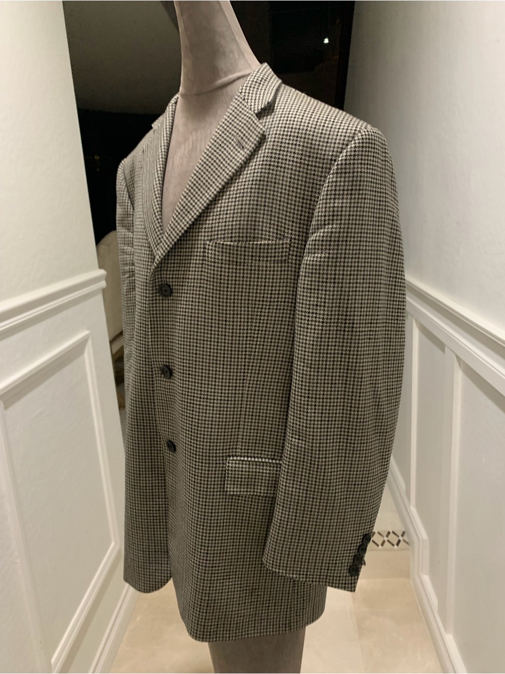 Classic Burberry London Mens Three-Button Tailored Blazer Jacket Size 43
